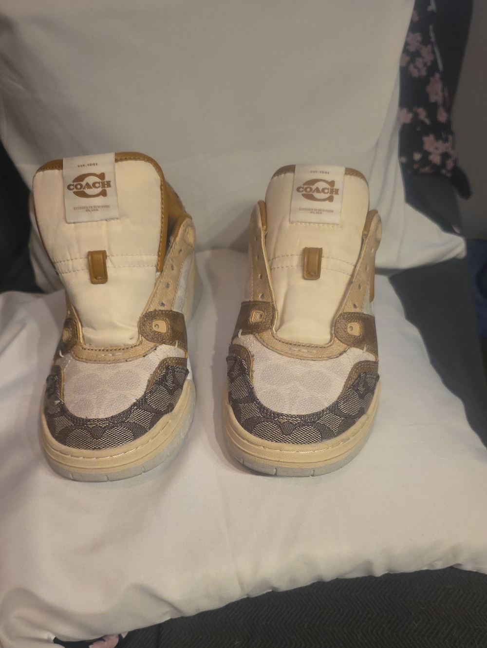 Coach  Sneakers in Beige and Brown